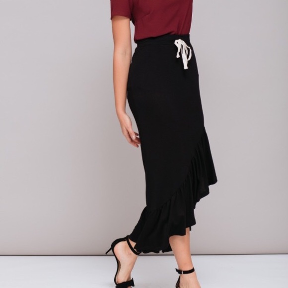 Pleione Dresses & Skirts - NWT pleione black maxi skirt
